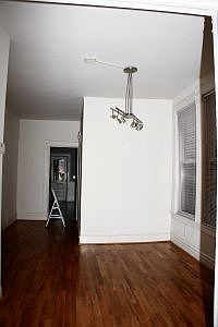 5th image of 3041 N Southport Ave