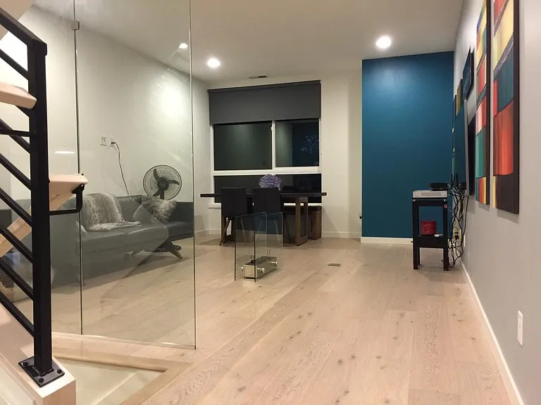 2nd floor living area