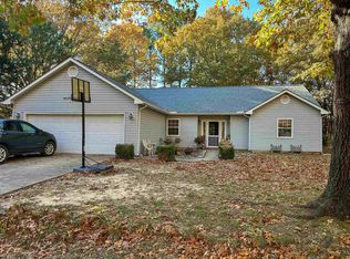 14 Nioka Dr, Cherokee Village, AR 72529