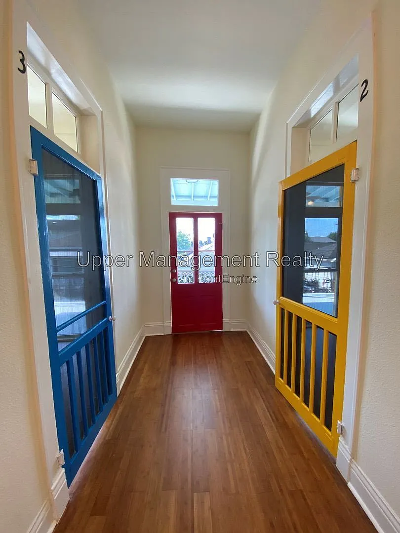 1 bed, 1.0 bath, $1,100 — Photo 3