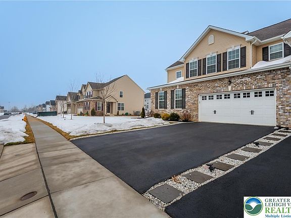 2nd image of 1686 Charley Ln