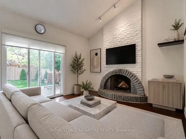 23 W Borough St, Markham, ON L3T 4V6