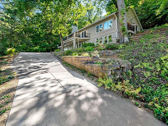 5th image of 4350 River Rd S