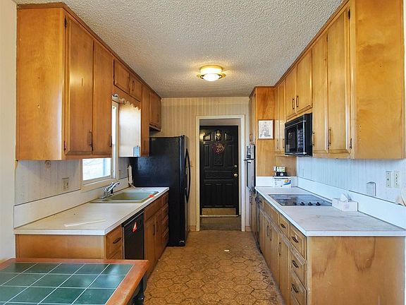 5th image of 2960 Ridgecrest Dr