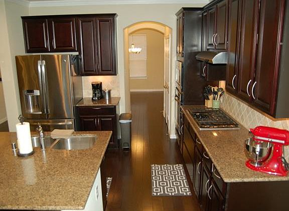 3rd image of 804 Hardwood Dr