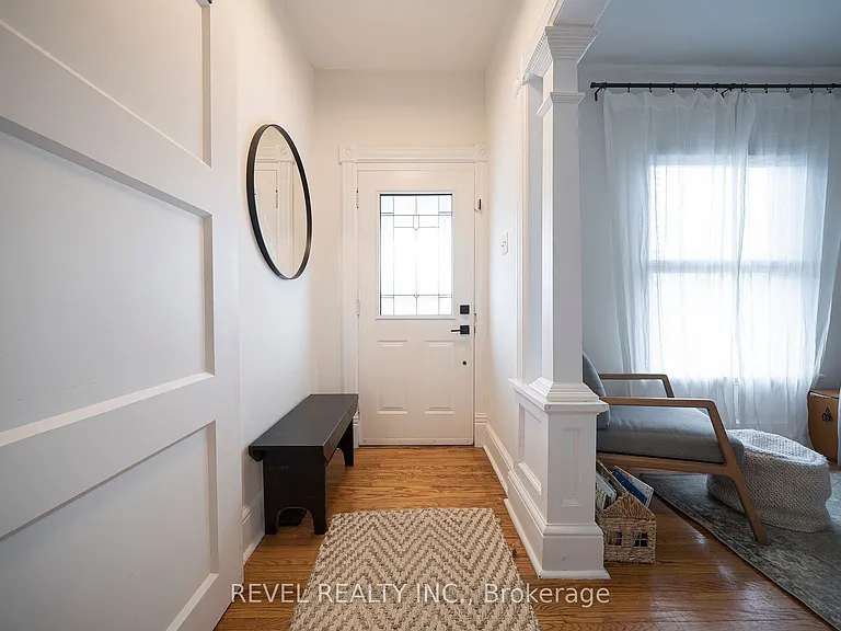22 Lawrence St — Photo 2