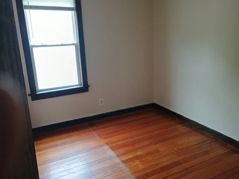 14 Randall St #2 — Photo 6
