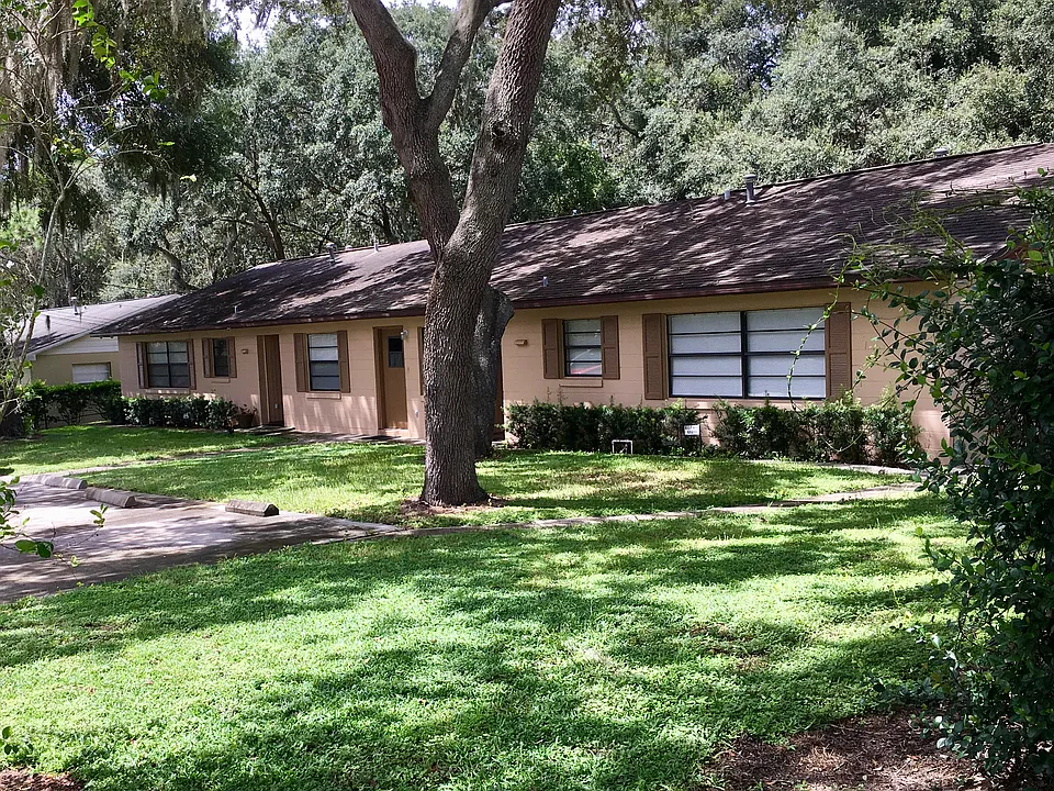 442 Village Ct #A