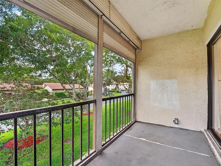 21810 Cypress Cir #26B — Photo 33