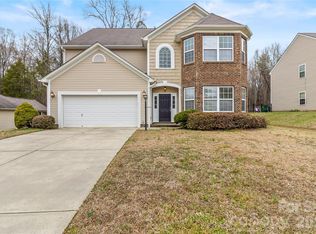 555 Settlers Grove Ln, Salisbury, NC 28146