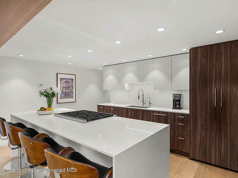 800 S Mill St #303C — Photo 8