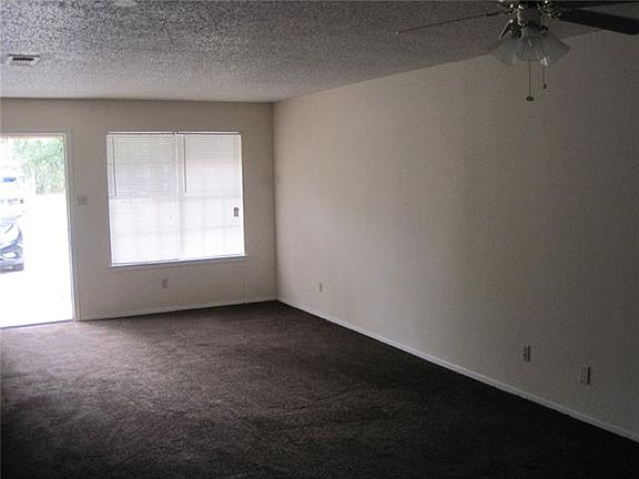 3rd image of 611 McQueary St