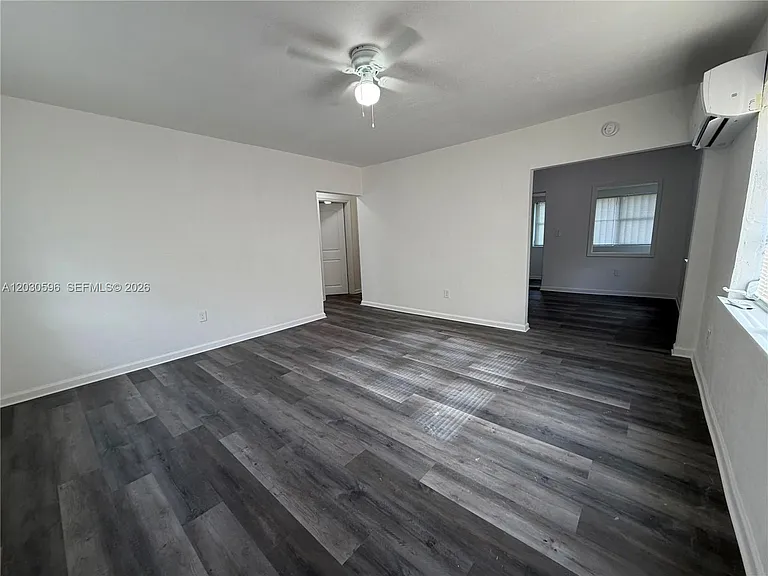 1084 NW 74th St — Photo 5