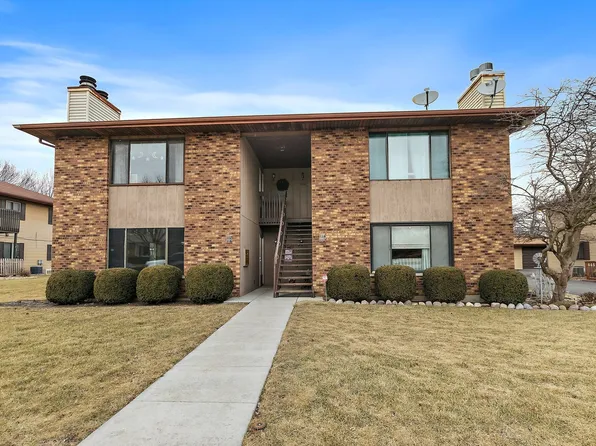 (undisclosed Address), South Elgin, IL 60177