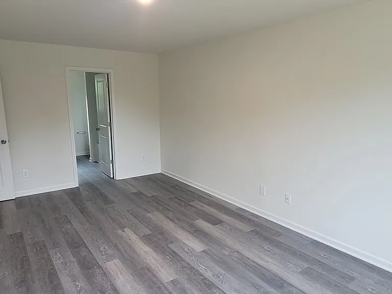 133 Slate Dr — Photo 6
