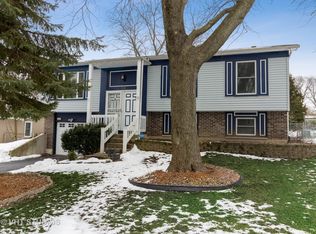 312 Monterey Dr, Bolingbrook, IL