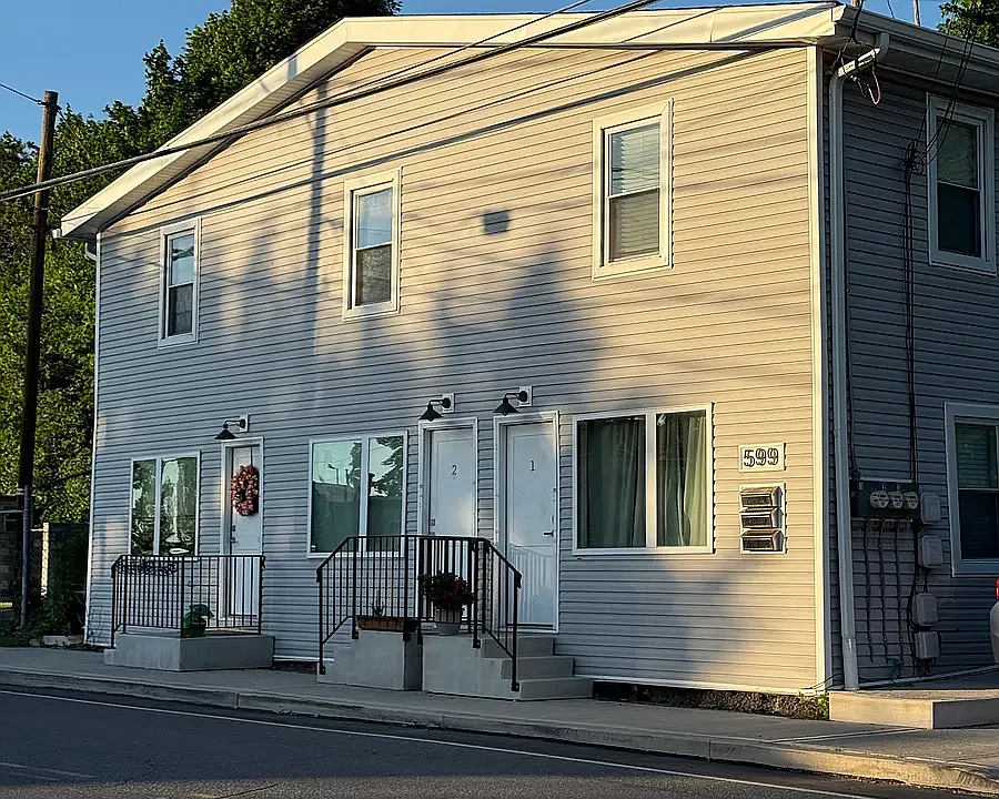 599 N Main St #2