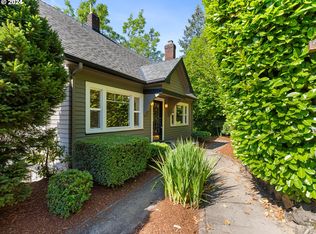 872 SW Broadway Dr, Portland, OR 97201