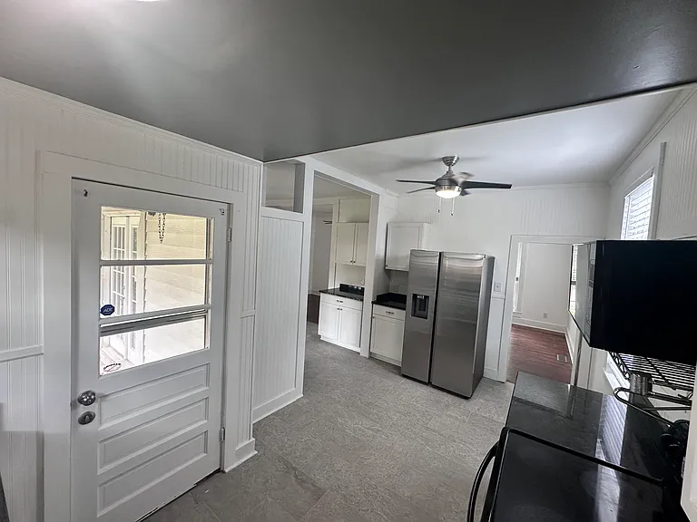 1106 Overton St — Photo 4