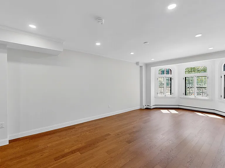 173 Marlborough St #11 — Photo 4