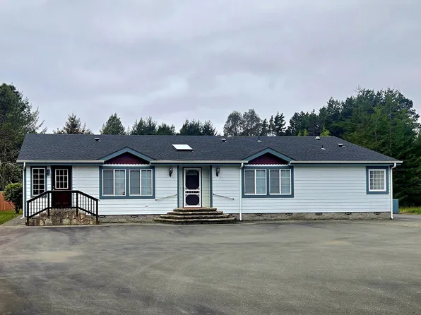 320 Hobbs Wall Rd, Crescent City, CA 95531