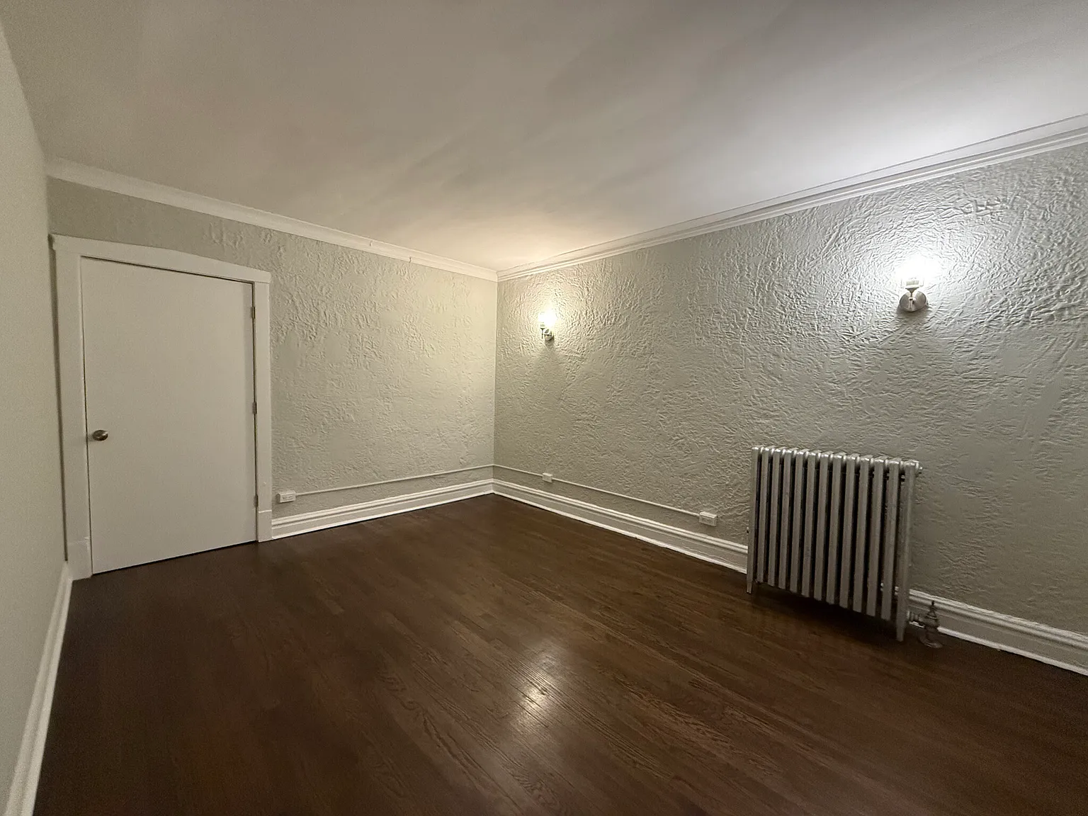 2 bed, 1.0 bath, 700 sqft, $1,595 — Photo 4