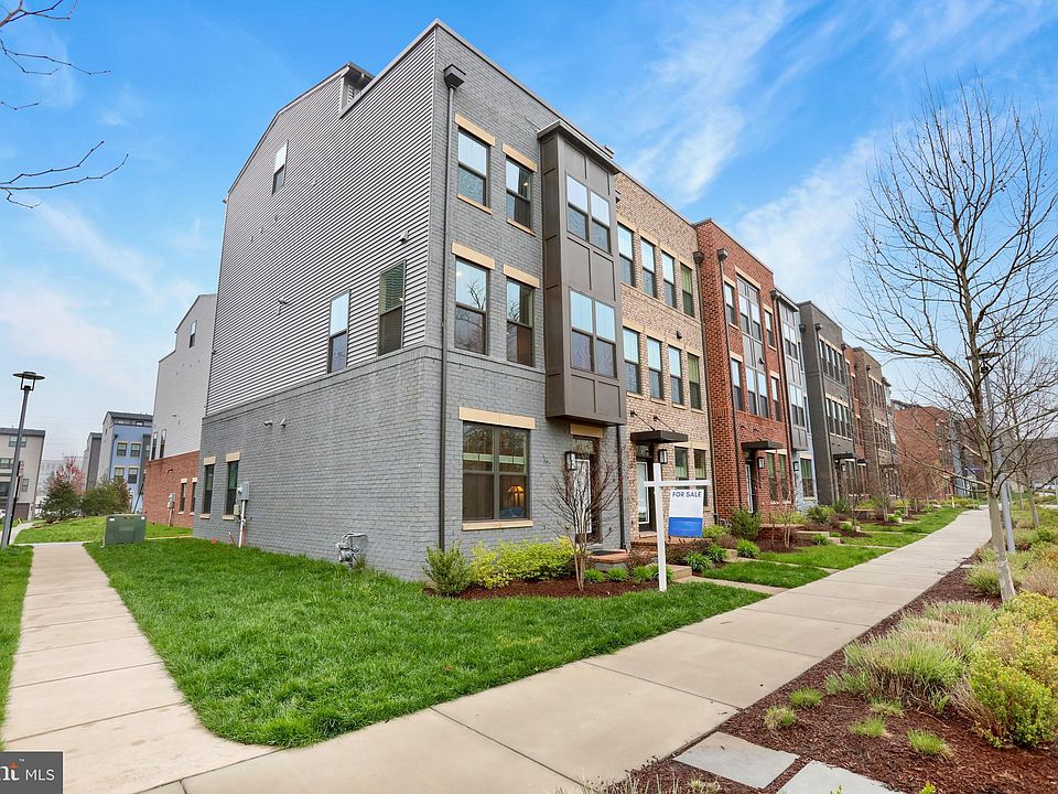 13032 Hattontown Sq, Herndon, VA 20171 Zillow