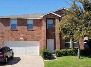611 Sassafras Rd, Arlington, TX 76002