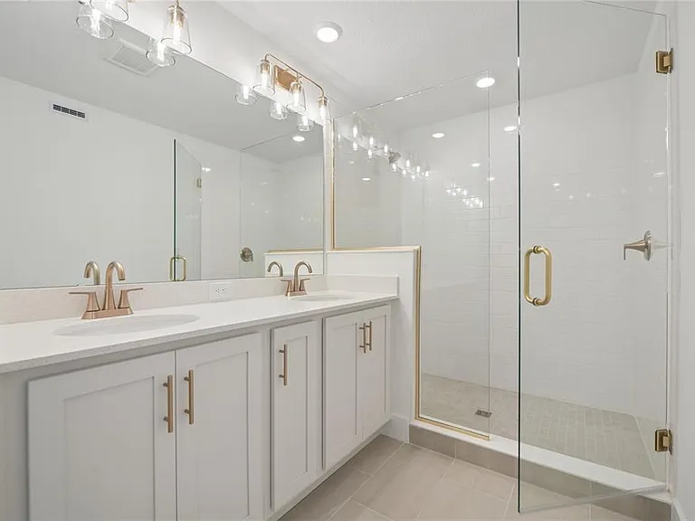 15219 Hamlin Park Dr — Photo 28