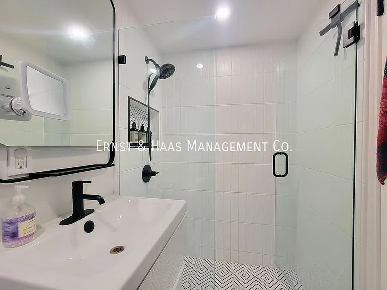 455 E Ocean Blvd #1008 — Photo 15