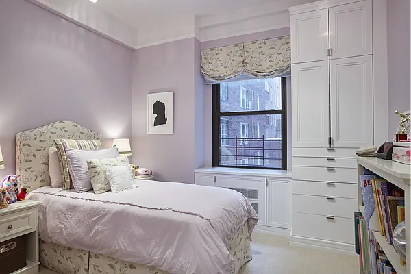 Sold by Stribling | media 5