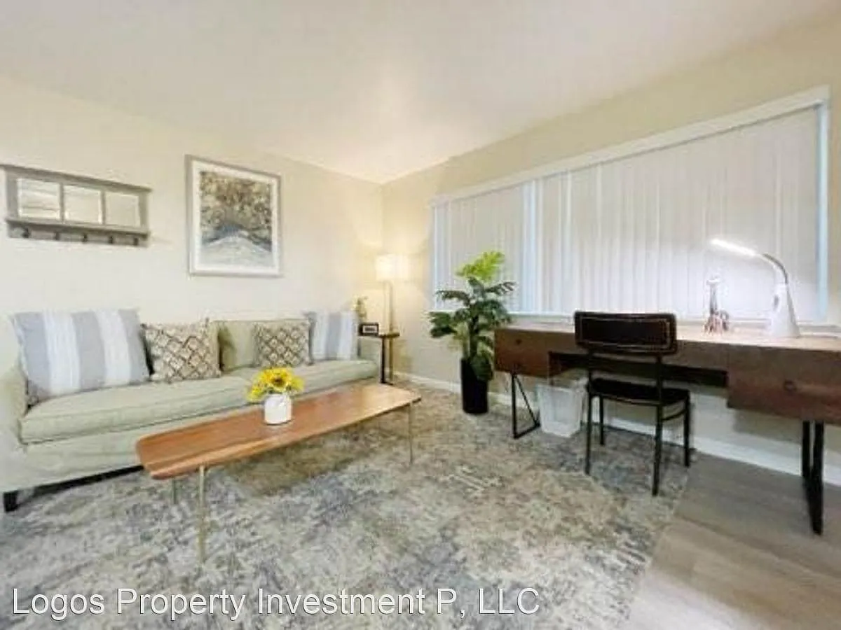 Curtner Apartments — Photo 2