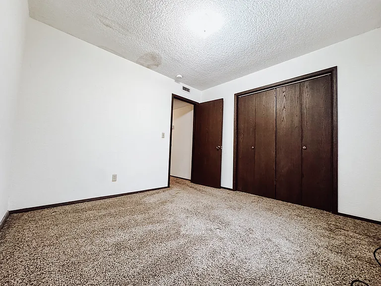 2201 Woodland Ave #7 — Photo 8