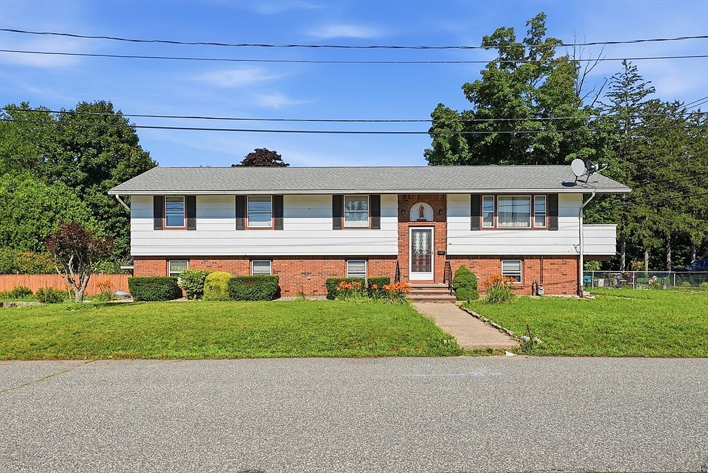 619 East St — Ludlow Country Club