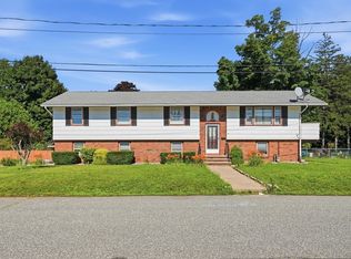 619 East St, Ludlow, MA 01056