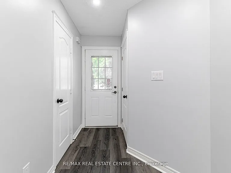 63 Pinewoods Dr — Photo 2