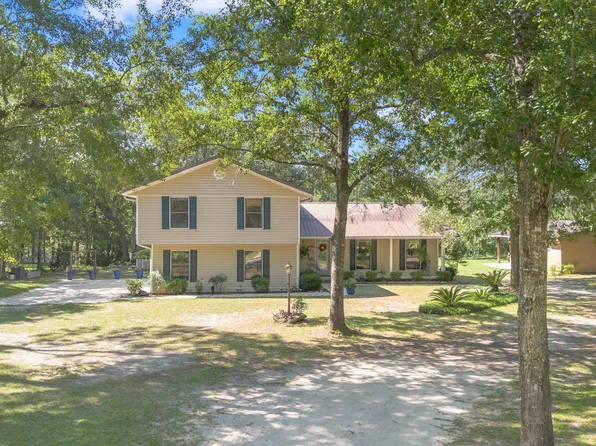 323 Saint Marys River Bluff Rd, Saint George, GA 31562