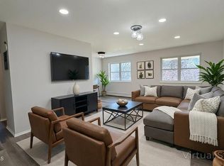 4 Windsor Ter APT H, Freehold, NJ 07728