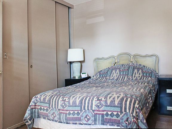 3rd image of 2940 W 5th St APT 5A