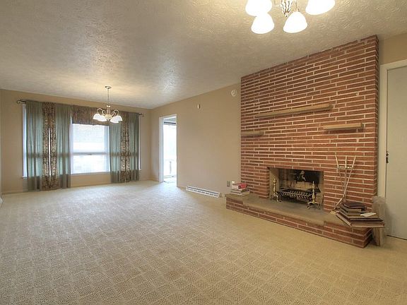 5th image of 108 Powell Dr