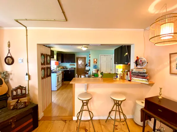 17 Ward St, Burlington, VT 05401