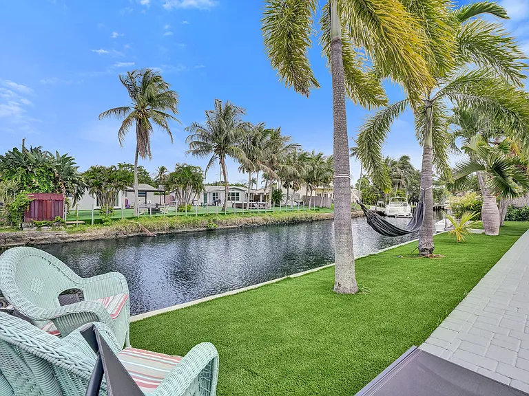 4480 SW 34th Dr — Photo 51