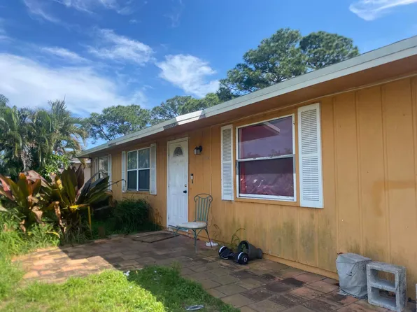 614 SW Lakehurst Drive, Port St Lucie, FL 34983