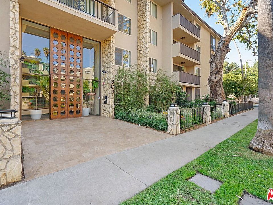 1st image of 809 S Bundy Dr APT 203