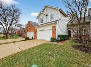 16816 Chesterfield Bluffs Cir, Chesterfield, MO 63005