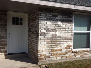 11031 Roger Dr, New Orleans, LA 70127