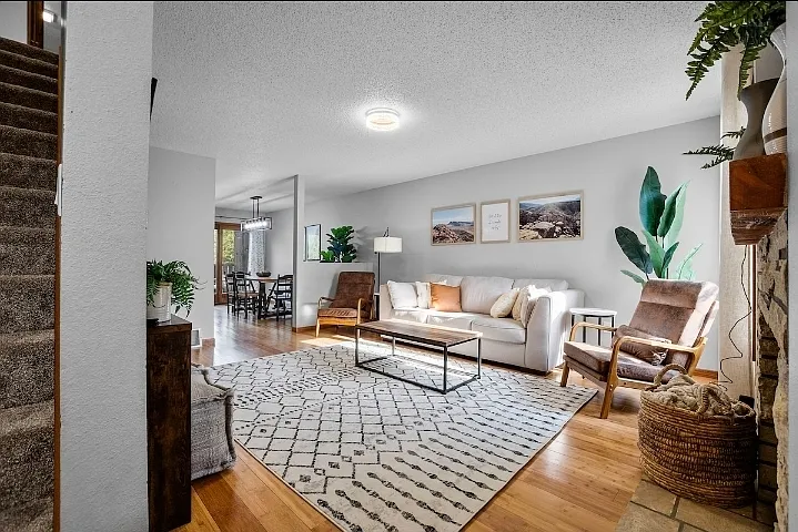2 bed, 1.5 bath, 1325 sqft, $1,850 — Photo 3