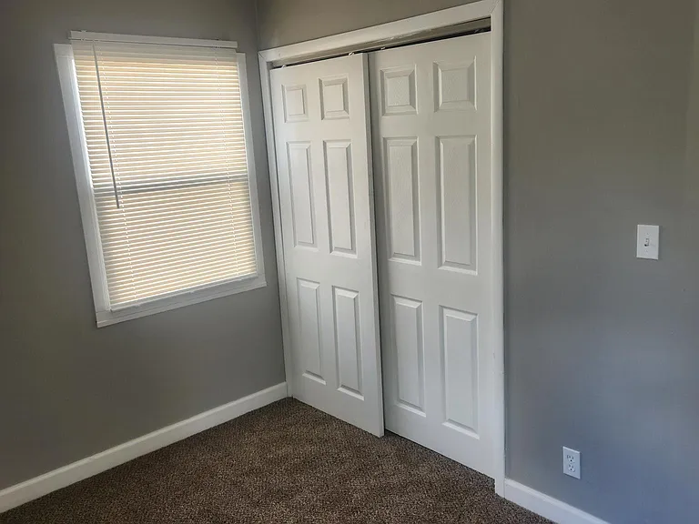 501 Grosvenor Ave NW — Photo 14