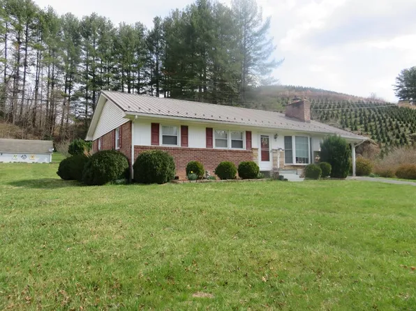 1662 Troutdale Hwy, Mouth Of Wilson, VA 24363