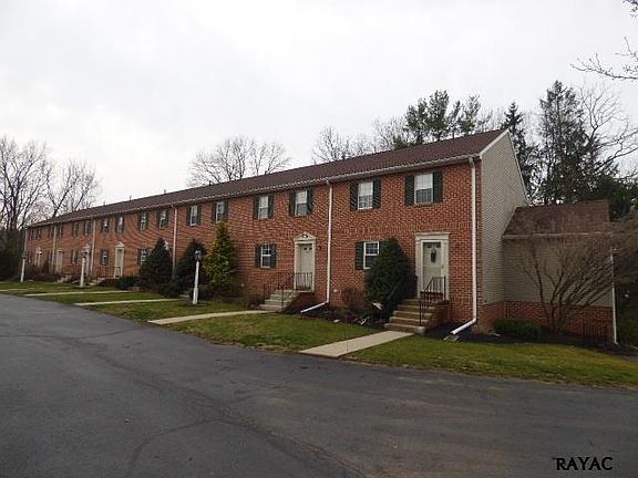 3rd image of 974 Eagle Ln